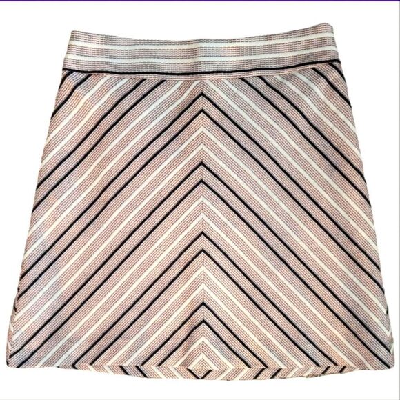 EC LOFT SKIRT LINED AND ZIPPER ON THE SIDE SZ.4 - Picture 1 of 5